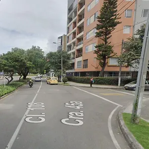 Independent In Front Business Center Bogotá